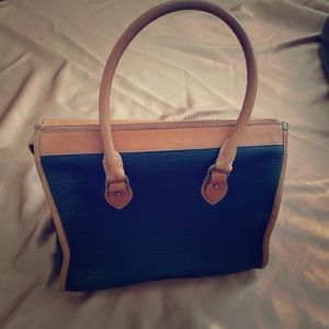 Vintage Dooney & Bourke handbag 👜